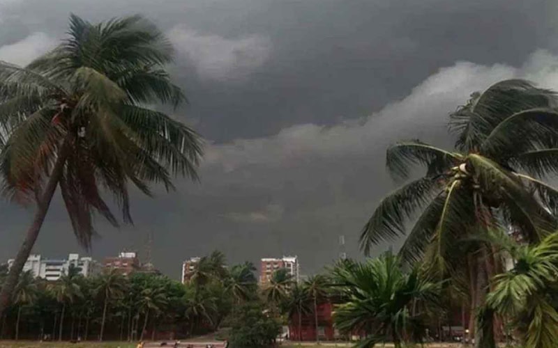 ঢাকাসহ ১০ অঞ্চলে ঝড়ো হাওয়াসহ বজ্রবৃষ্টির শঙ্কা