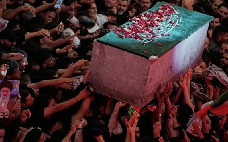 খামেনির শেষ বিদায়ে লাখো মানুষের ঢল