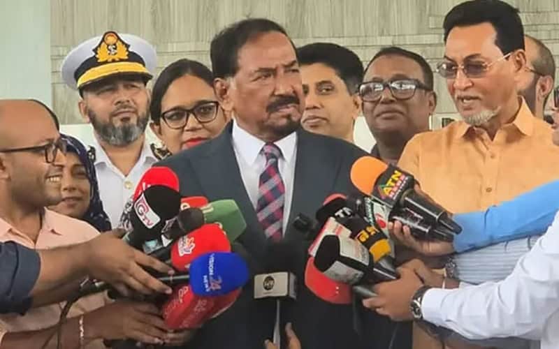 স্পিকারের সংবাদ সম্মেলন বিকাল ৫টায়, রাষ্ট্রপতির পদত্যাগ নিয়ে কথা বলার আভাস
