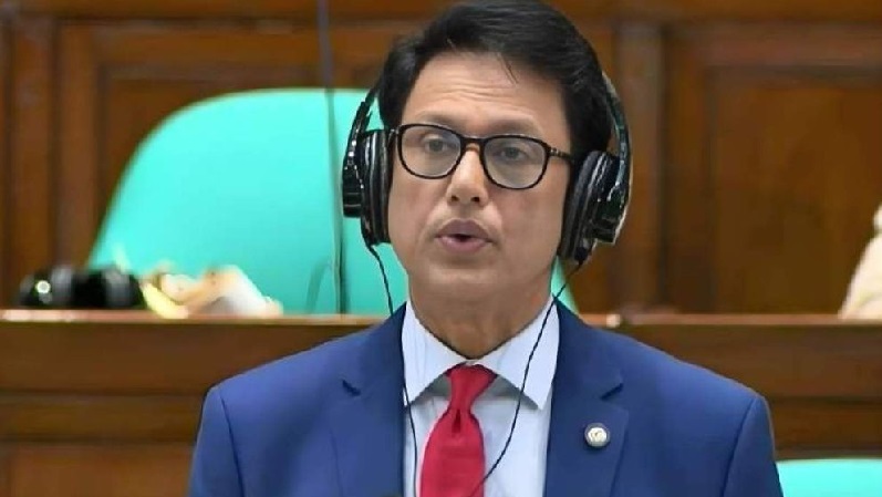 সড়ক ছেড়ে পড়ার টেবিলে ফিরে যাওয়ার আহ্বান শিক্ষামন্ত্রীর