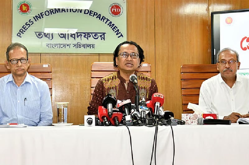 জুলাই নিয়ে কটূক্তি এখনও ফৌজদারি অপরাধ নয়, আলোচনা হতে পারে: তথ্য উপদেষ্টা