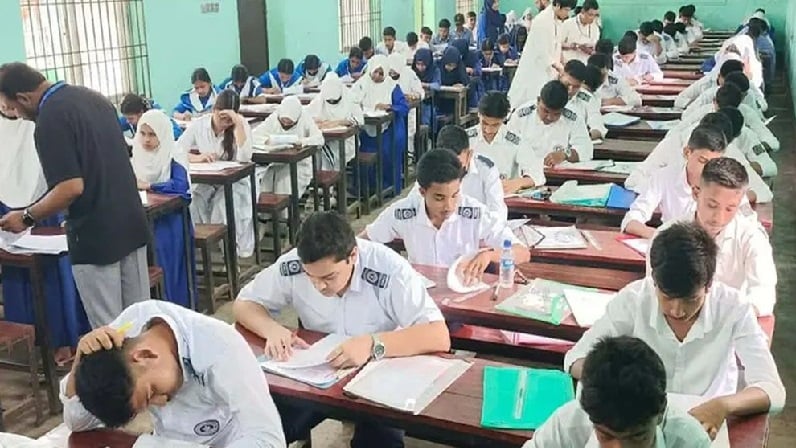 এইচএসসিতে পরীক্ষার্থী এবার পৌনে ১৩ লাখ শিক্ষার্থী