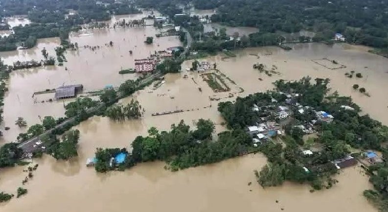৭ জেলায় বন্যায় ক্ষতিগ্রস্ত ৬ লাখের বেশি মানুষ, নিহত ৫৪ | চ্যানেল আই অনলাইন ৭ জেলায় বন্যায় ক্ষতিগ্রস্ত ৬ লাখের বেশি মানুষ, নিহত ৫৪ | চ্যানেল আই অনলাইন