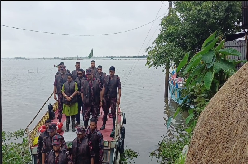 ‎হবিগঞ্জে বন্যাদুর্গত মানুষের পাশে ৫৫ বিজিবি