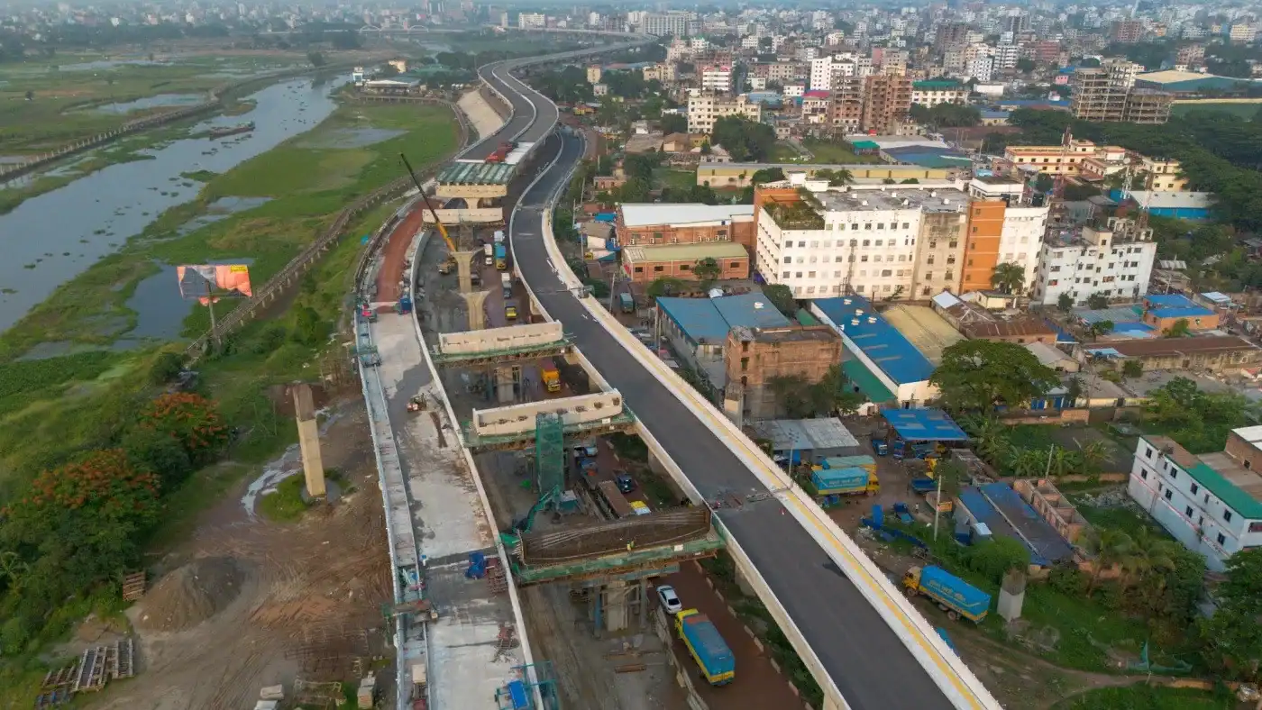 নির্ধারিত সময়েই আশুলিয়া এক্সপ্রেসওয়ের কাজ শেষ করার নির্দেশ