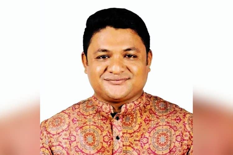 ছবি: ভৈরবে দুর্বৃত্তদের হামলায় নিহতপৌরসভার সাবেক কাউন্সিলর  মো. আল আমিন সৈকত ।