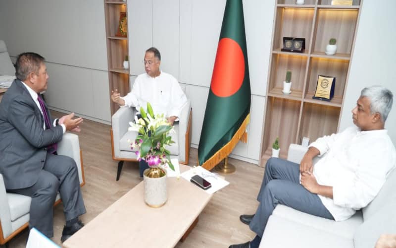 মিয়ানমার থেকে পাইপলাইনে গ্যাস আমদানির প্রস্তাব বাংলাদেশের