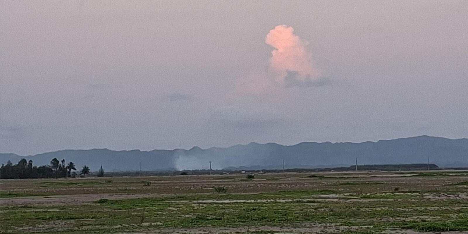 কেঁপে উঠল টেকনাফ সীমান্ত: কী ঘটছে মিয়ানমারে