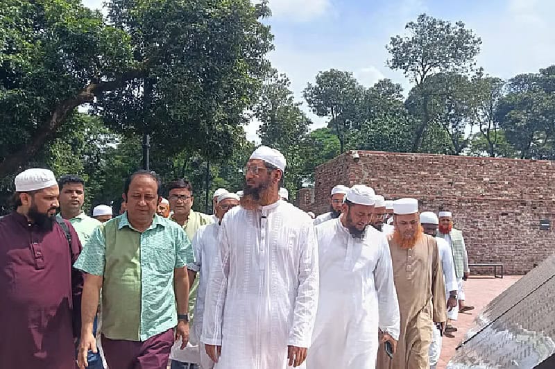 শাপলা চত্বরের গণহত্যার স্মৃতি সংরক্ষণে ভাস্কর্যের মুখাবয়ব বাদ দেওয়ার আহ্বান মামুনুল হকের | চ্যানেল আই অনলাইন শাপলা চত্বরের গণহত্যার স্মৃতি সংরক্ষণে ভাস্কর্যের মুখাবয়ব বাদ দেওয়ার আহ্বান মামুনুল হকের | চ্যানেল আই অনলাইন