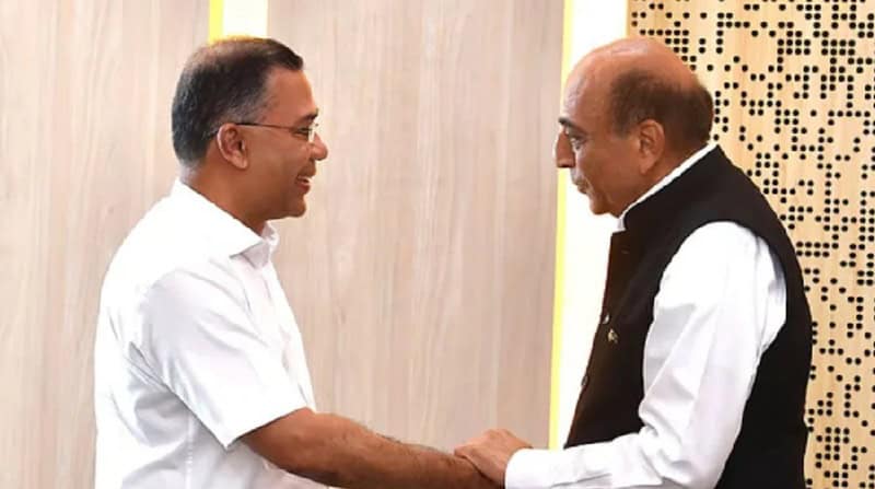 আলোচনার টেবিলে বাংলাদেশ-ভারত সম্পর্ক