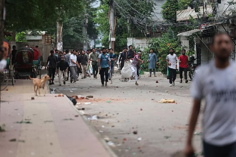সংঘর্ষে উত্তপ্ত বিভিন্ন ক্যাম্পাস, আহত অর্ধশতাধিক